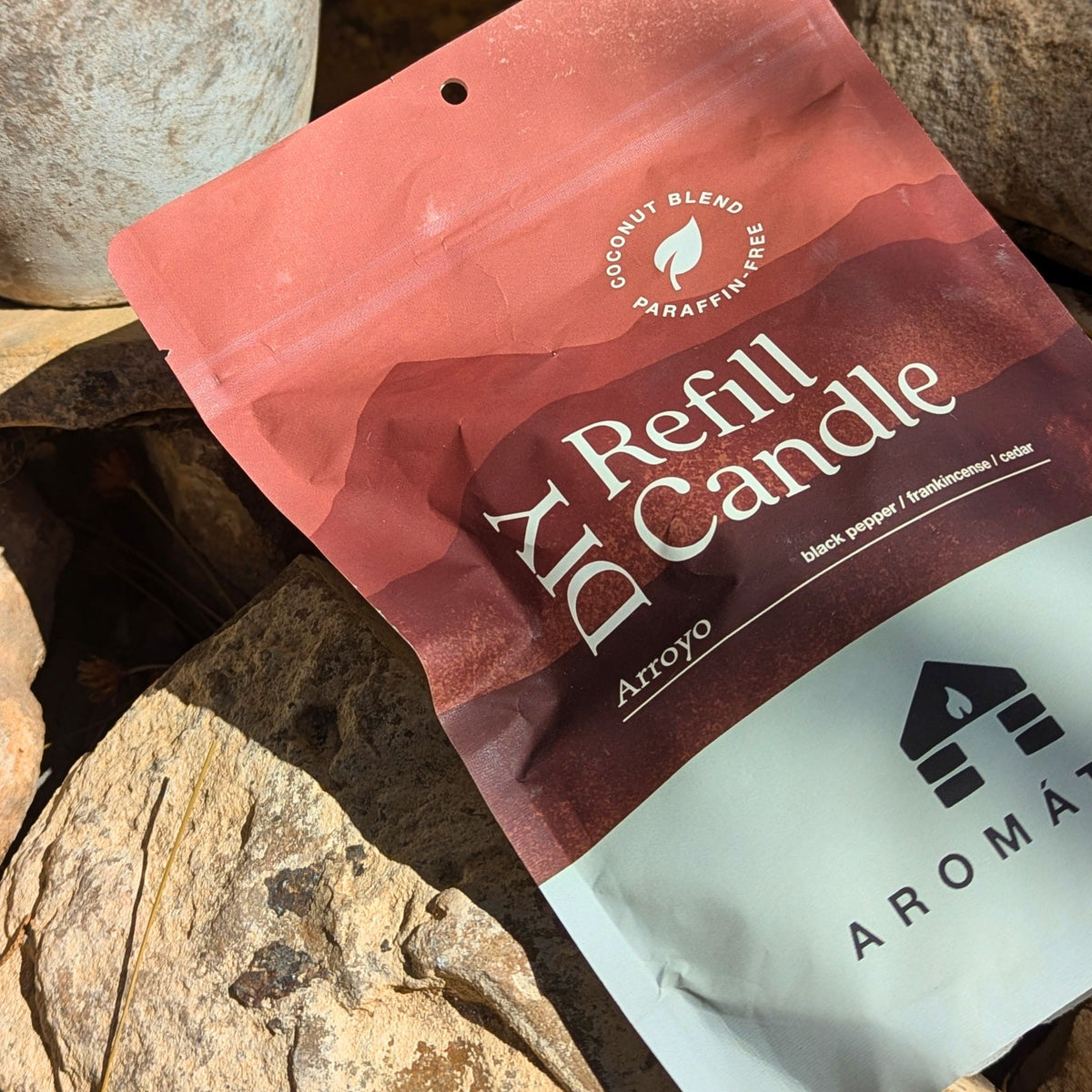 bluecorn aromática Arroyo scented DIY refill kit on top of rocks